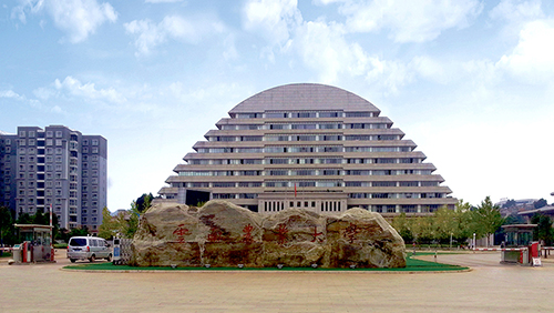 1539149997620001.jpg 5、“數(shù)字農(nóng)大”一期建設項目數(shù)據(jù)中心校園“私有云”平臺及數(shù)據(jù)中心機房環(huán)境建設項目.jpg